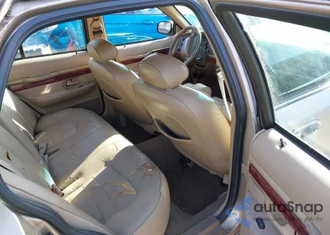 2000 Mercury Grand Marquis Ls z USA, uszkodzony, nr VIN 2MEFM75W0YX622775